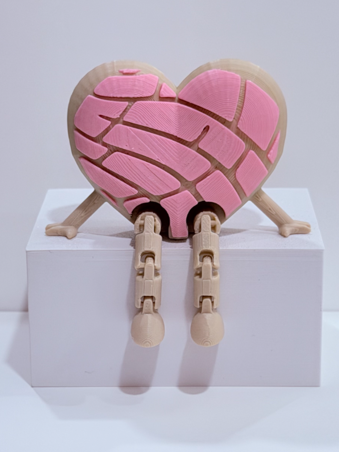 Conchita" the Articulated Heart Concha