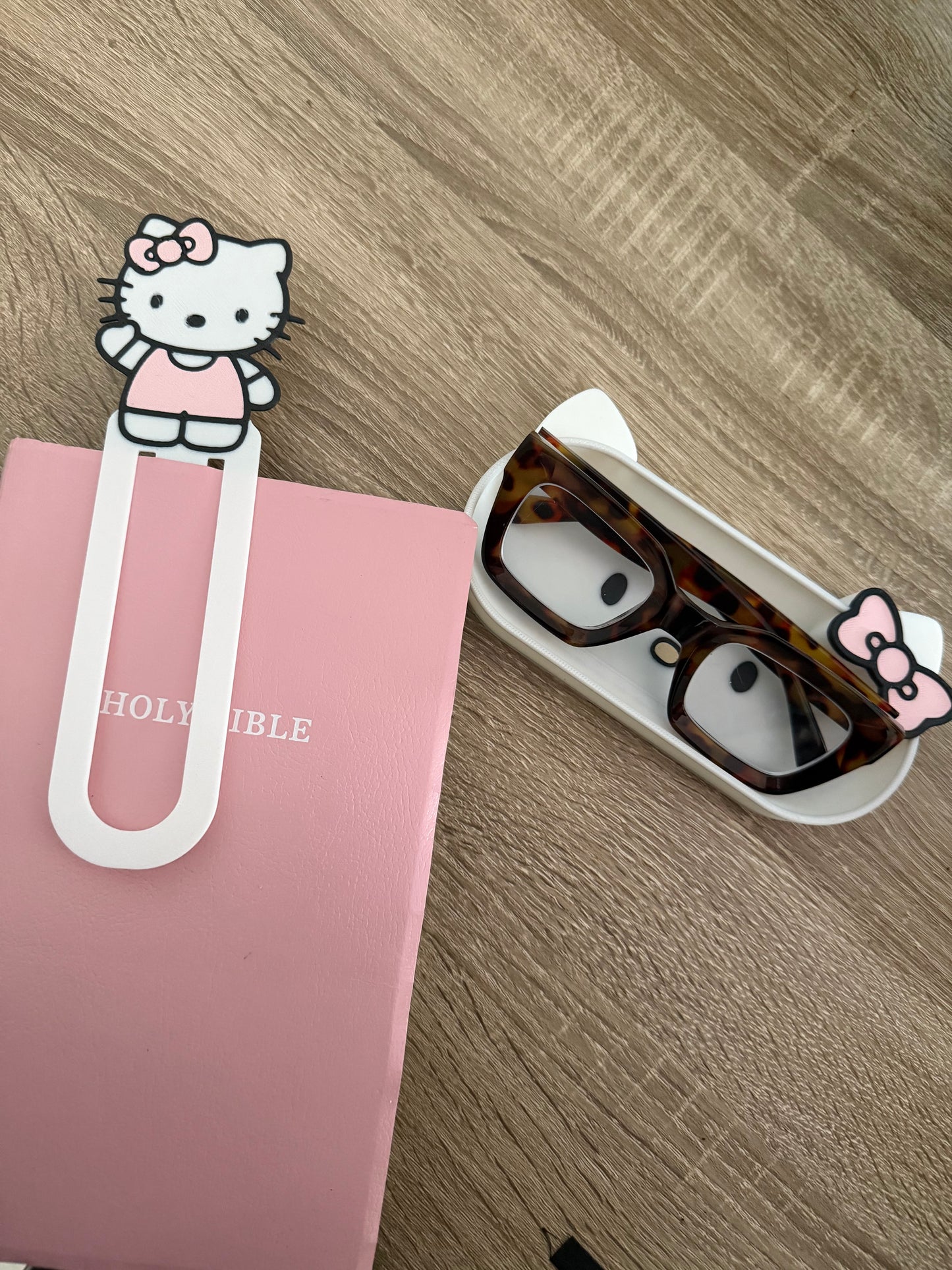 Hello kitty glass tray and bookmark
