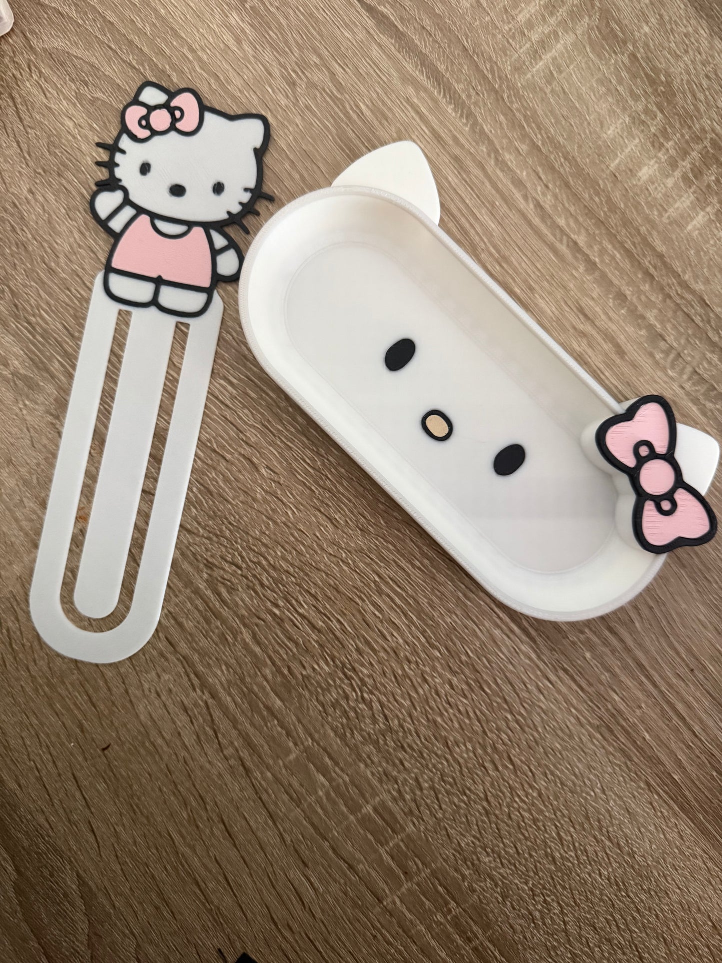 Hello kitty glass tray and bookmark